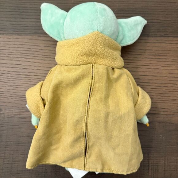 Star Wars The Mandalorian “The Child” Baby Yoda Grogu Disney Plush Toy - Picture 2 of 6
